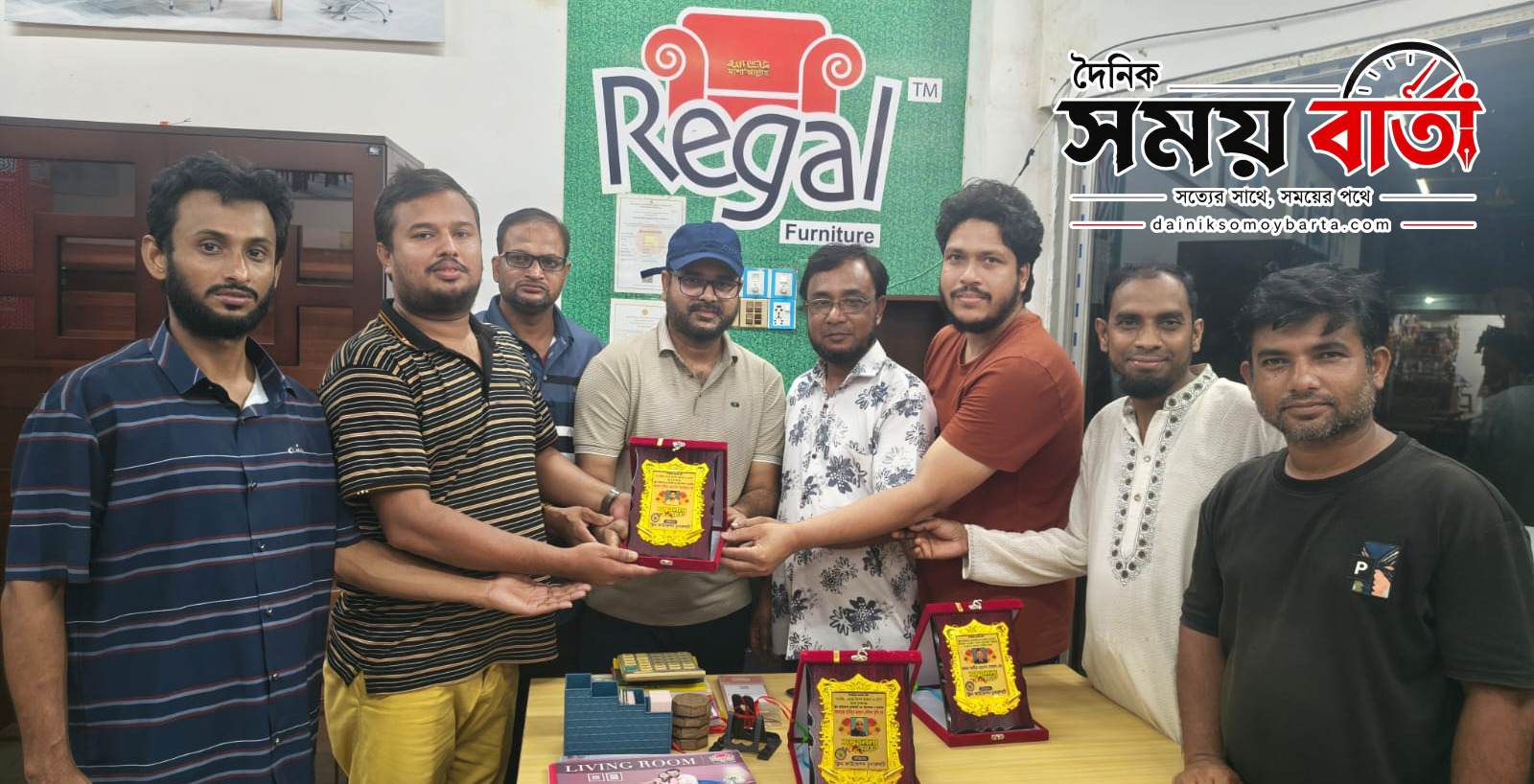 সামাজিক কাজে অবদানের স্বীকৃতি পেলেন ছমির হোসেন আনছার