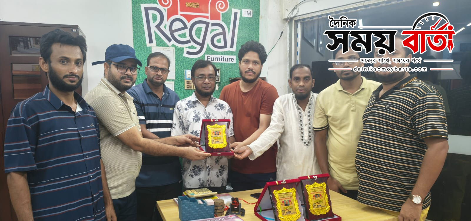 সামাজিক কাজে বিশেষ অবদানের জন্য সাংবাদিক আমীর হোসেন সোহাগকে ক্লিন ফাউন্ডেশনের সম্মাননা